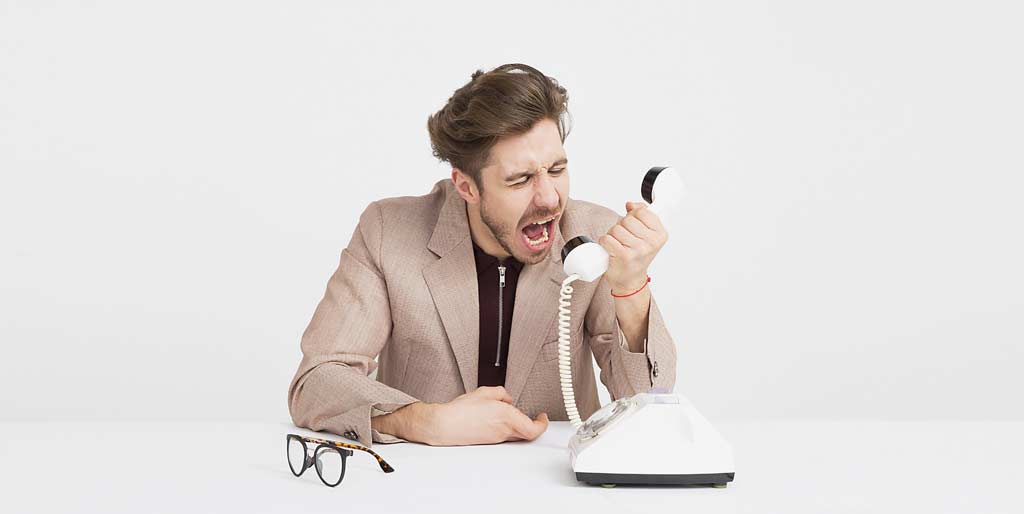 Los sistemas automatizados de soporte a menudo hacen perder el tiempo al cliente... y los nervios