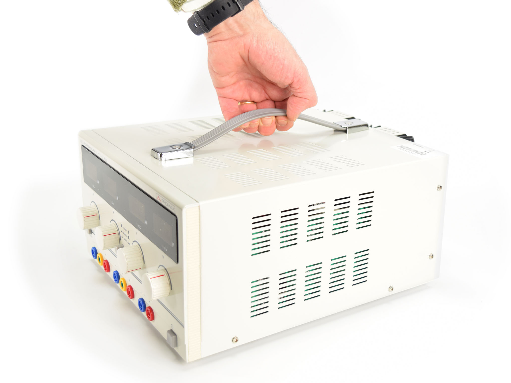 FA-665B: Двойной источник питания постоянного тока 2x30 В, 5 А (доп. 5 В, 3 А)